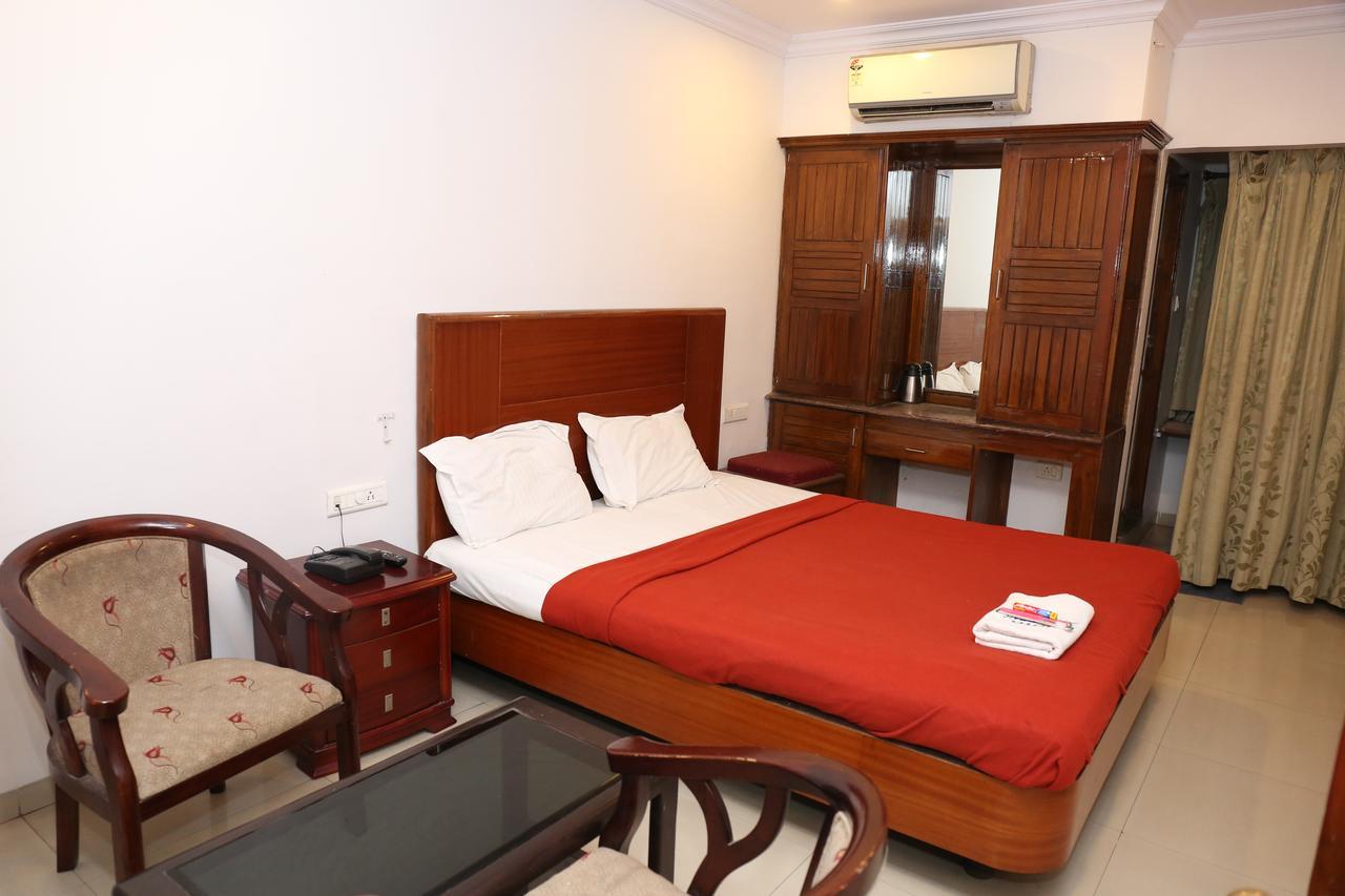 Hotel Chandra'S Visakhapatnam Exterior photo